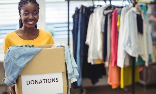 How to Donate Clothing to a Women's Shelter